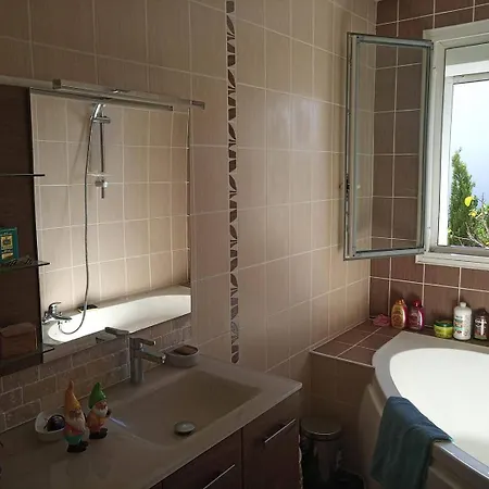 Holiday home Maison Proche Des Halles De St Jean